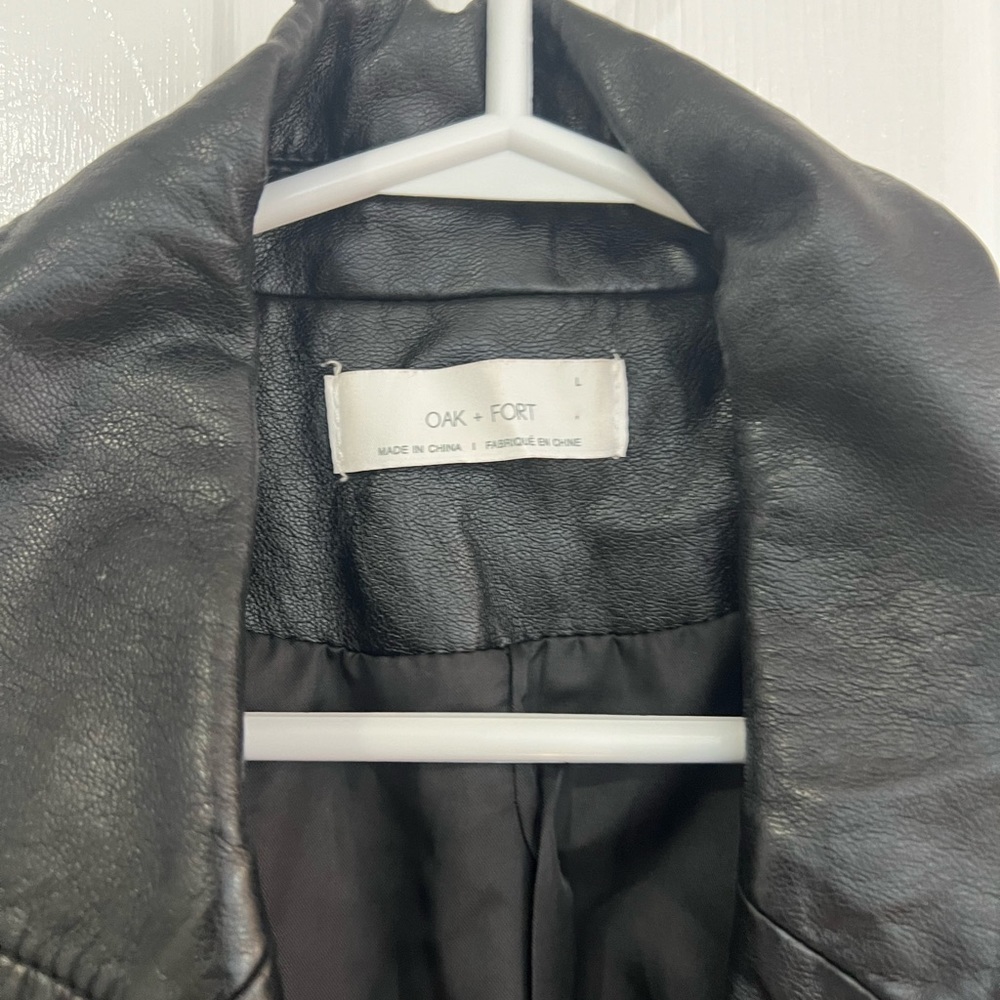 Cropped leather jacket - Picture 3 of 6